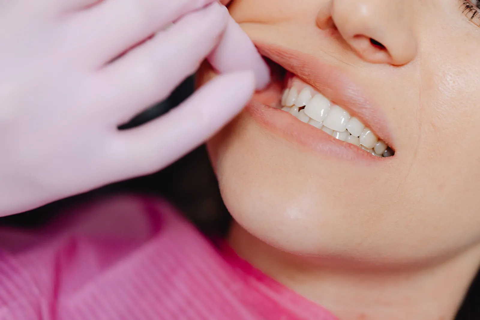Control de sonrisa en consulta — imagen ilustrativa